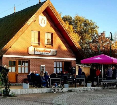 Neukalen Apartment | Discover Family-Friendly Retreats at Peenestrom River