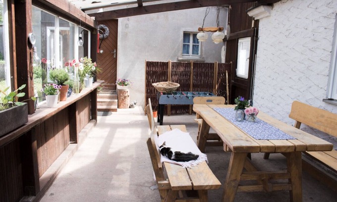 Leutershausen Apartment | Relaxing Farm Stay with Ocean View & Breakfast Included