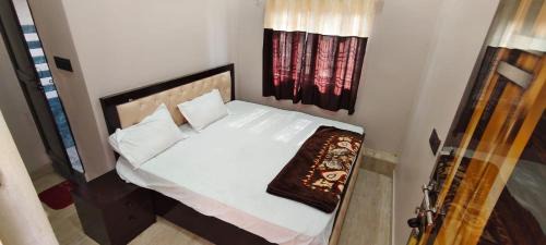Faizabad House | Urmila Paying Guest House
