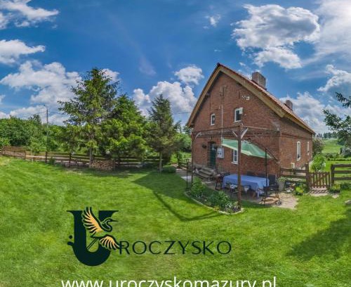Stare Juchy House | Guest Rated: 10/10 at Uroczysko Skomackie with Ocean Views