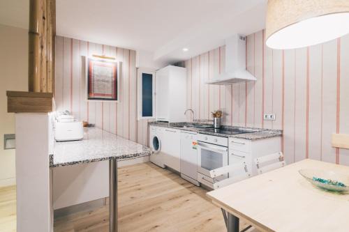 Santutxu Apartment | Family-Friendly Urruti Apartment by People Rentals