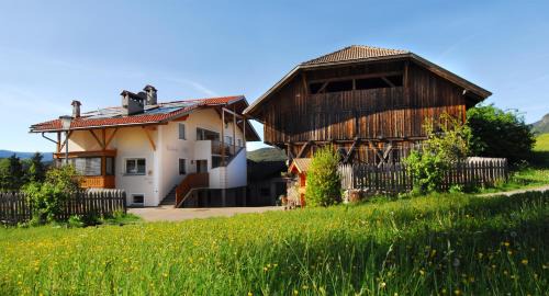 Kastelruth House | Enjoy Your Stay at Urthalerhof: Family-Friendly & Accessible