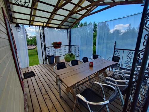 Antsla Parish House | Unwind at Urvaste Vana-Söödi Puhkemaja with Pool & Hot Tub