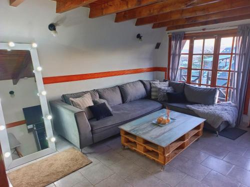 Province of Tierra del Fuego House | Pet-Friendly Ushuaia Cabin with 3 Bedrooms & High Ratings