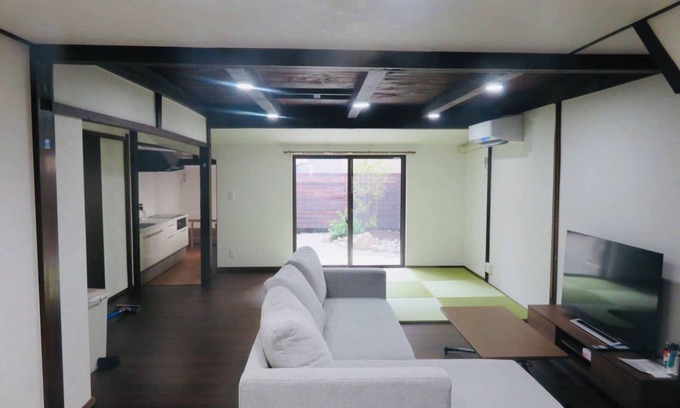 Hida Takayama Onsen House | Ideally Located Utate Nada with Free Parking in Takayama