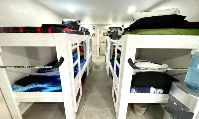 Isla de Utila House | Utila Slumber Party Suite: Ideal for Large Groups!