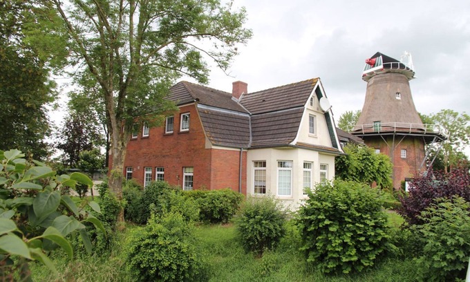 Uttum Apartment | Family-Friendly Retreat at Uttumer Mühle: Ideal for 4