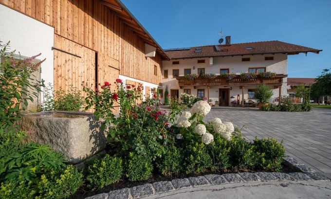 Seeon-Seebruck House | Family-Friendly Utznhof: Guest Rated 9.1/10 for Comfort