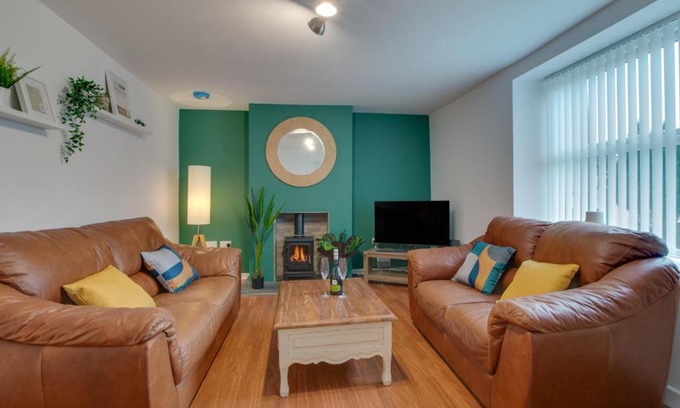Bethesda House | Uwch Ogwen: Perfect Family Retreat with a 10/10 Score