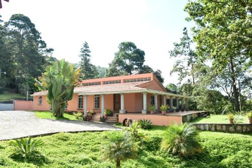 Tegucigalpa House | Family-Friendly Uyuca Vista Villa with Hot Tub & More