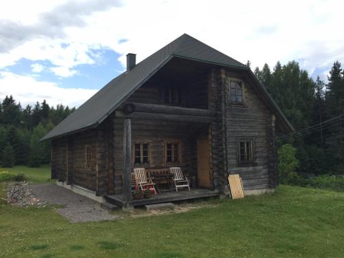 Rouge House | Vällamäe talu puhkemaja: 4-Star Oceanfront Retreat