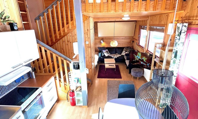 Gallivare Cottage | Cozy Ski-in/out Cabin on Dundret with Sauna & WiFi