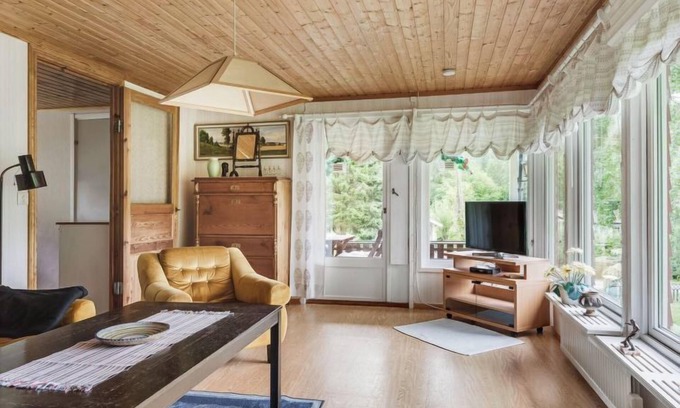 Motala House | Top-Rated Västanvik Snickarhagen with Oceanfront Views