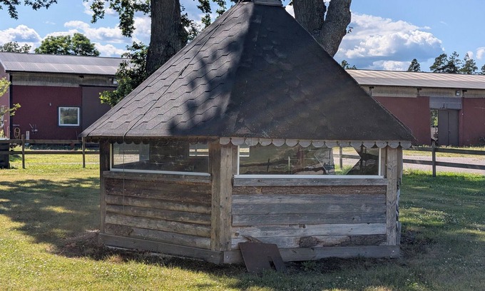 Vastervik House | Cozy Getaway at Västervik Rum och Stugor for Families