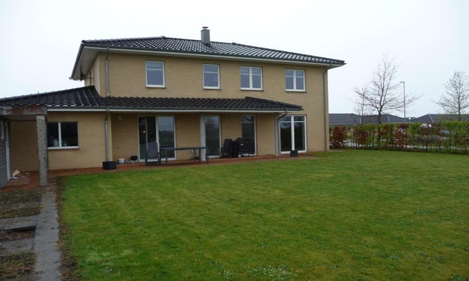 Augustenborg House | Stylish Room in Augustenborg Villa with Ocean Views