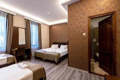 Szeged Bed & Breakfast | Vén Diófa De Lux Panzió: Guest Rated 9/10 with Hot Tub