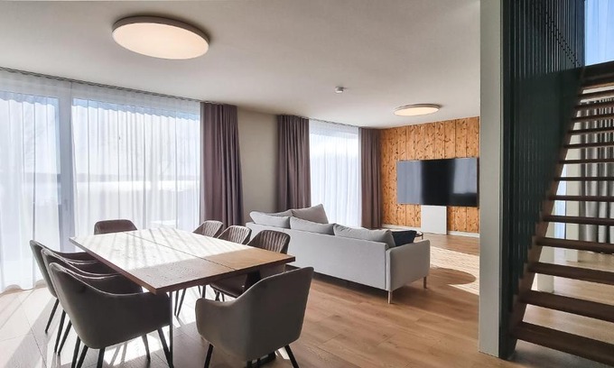 Voru Apartment | Võru Kodu 1-2: Pet-Friendly Oceanfront Retreat