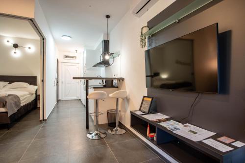 Balatonalmadi Apartment | Discover Vöröskő -LAK: Pet and Child Friendly Retreat