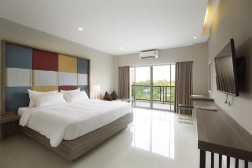 Nai Mueang Hotel | Family-Friendly V Hotel Ubon Ratchathani - Guest Rated 7.9