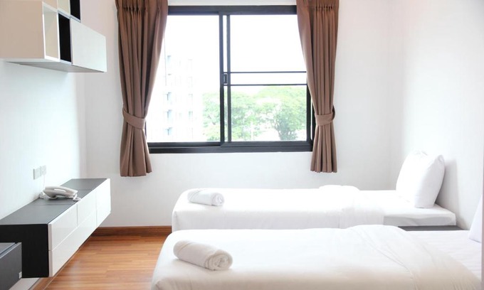 Tha Sala Hotel | Cozy V-twin Donjan Service Apartment - Child Friendly Retreat