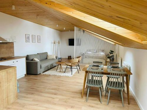 Kezmarok House | Family-Friendly Retreat at V ulicke with Stellar 9.9 Rating