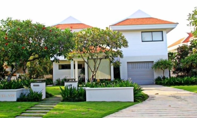 Ngu Hanh Son Villa | V3: Your Ideal Getaway with Pool and Family-Friendly Amenities