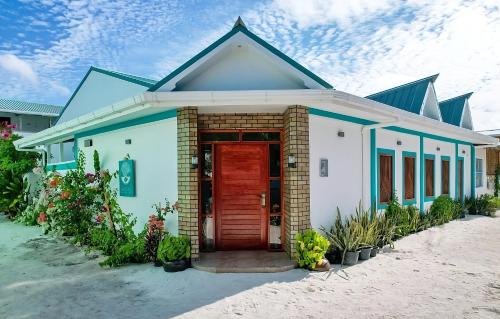 Keyodhoo Hotel | Discover Vaagali Inn: Family-Friendly with Top Amenities