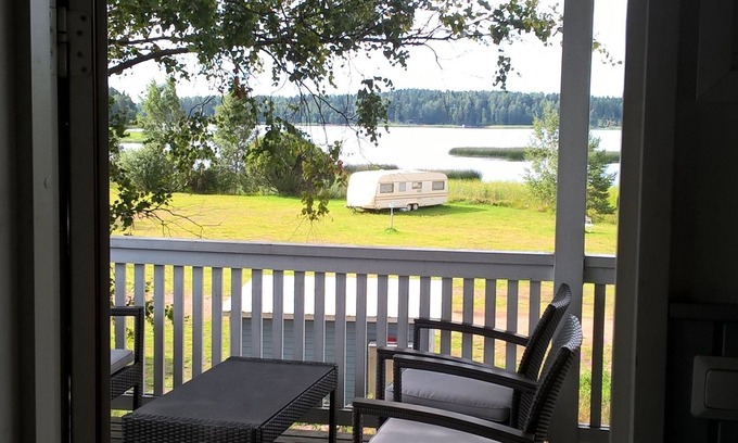 Virolahti Cottage | Beachfront Retreat at Vaalimaa Camping: Pet-Friendly Oasis
