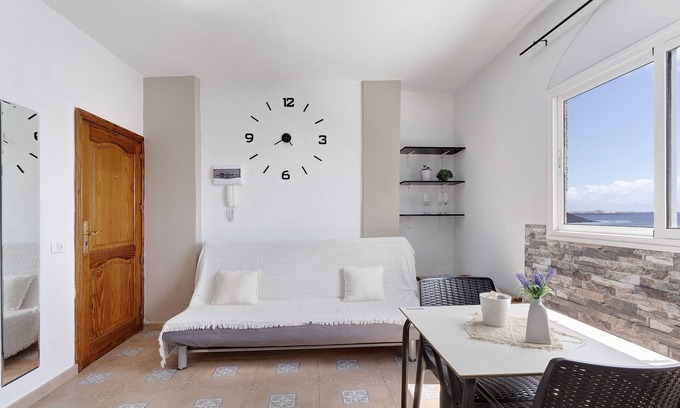 Pozo Izquierda Apartment | Discover Sweet Home Pozo Izquierdo B: Oceanfront Getaway