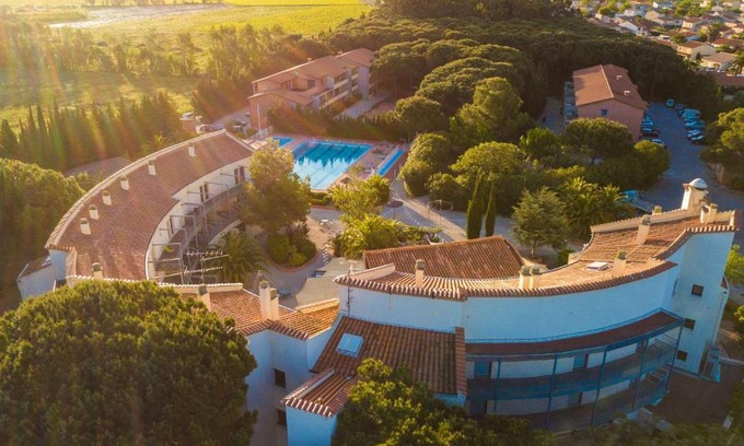 Alenya Hotel | Discover Vacancéole - Hôtel Las Motas with Family-Friendly Amenities