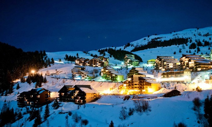 Auris House | Discover Vacancéole - Les Ecrins d'Auris: 10/10 Rated Retreat