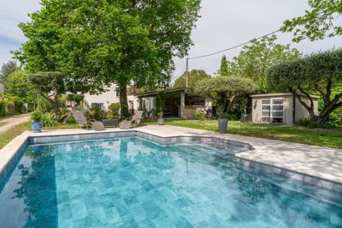 Le Thor Villa | Dream Vacations Await at Pin Parasol with Ocean Views