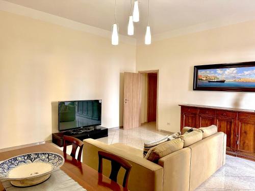 Vasto Apartment | Vacanze Napoli Centrale Appartamento prestigioso vicino Stazione Centrale e Centro Storico