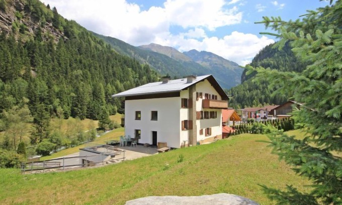 Sankt Leonhard im Pitztal House | Relaxing Retreat at Wiese by Interhome with Spa & Lake View