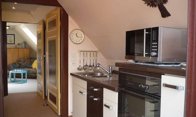 Daenschendorf Apartment | Cozy Apartment for 2 with Kitchen in Fehmarn Dänschendorf