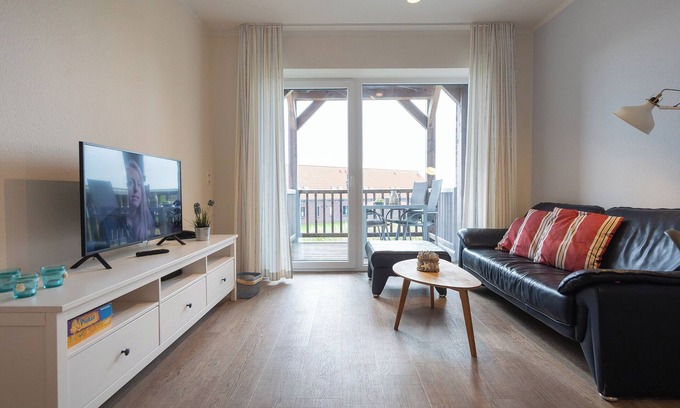 Wremen Apartment | Vacation apartment Deichkieker. Close to the beach and with balcony.