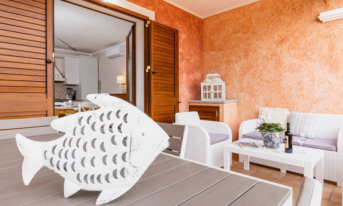 Santa Teresa di Gallura Apartment | Beachside Apartment "Casa Vacanze Chiara" with Balcony & Ocean View