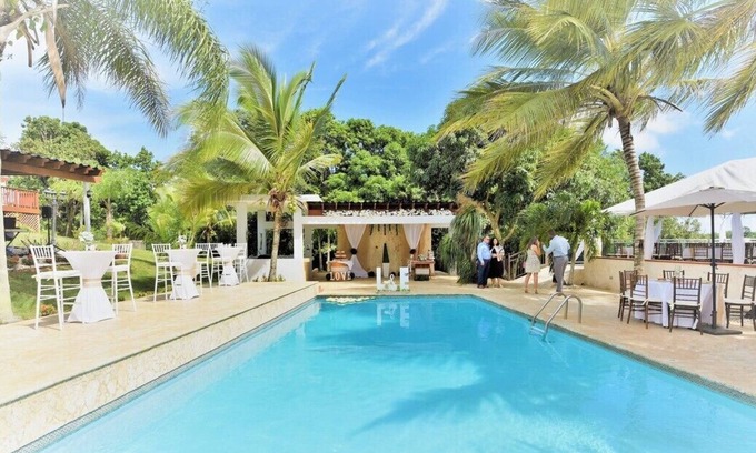 Arenales Altos Villa | Vacation and Destination Wedding Villa, Sleeps up to 50, pool, jacuzzi