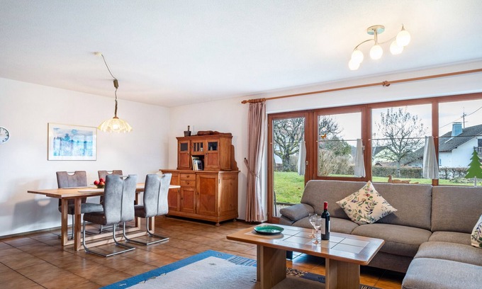 Uehlingen-Birkendorf Apartment | Vacation apartment “Wiesengrund” for 2 - 4 persons and 2 bedrooms