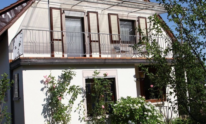Stein Apartment | Top-Rated Vacation Apartment Unnerm Keeshawwe for Families