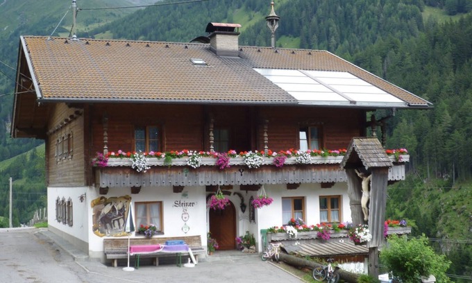Matrei in Osttirol Apartment | Mountain View Apartment with Balcony and Top Guest Reviews