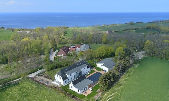 Reppenhagen Apartment | Perfect Getaway: Pet-Friendly Apartment with Ocean View