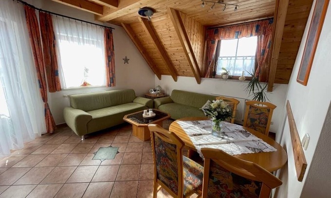 Neualbenreuth Apartment | Family-Friendly Apartment for 4 with Balcony and Amenities