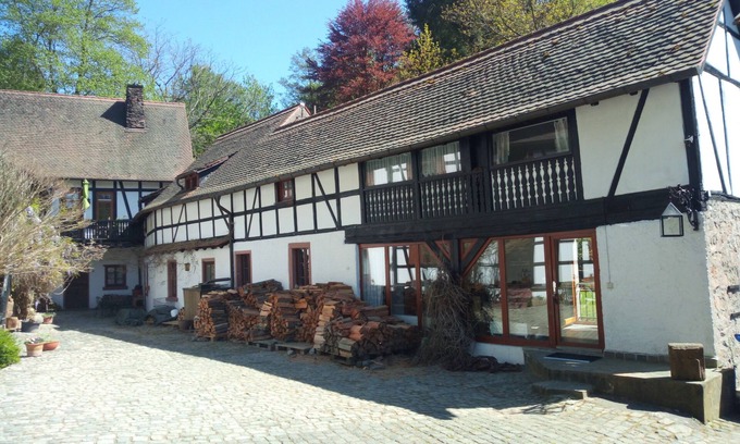 Seeheim-Jugenheim Apartment | Pet-Friendly Apartment for 4 with Ocean View in Seeheim