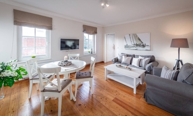 Westermarkelsdorf Apartment | Cozy Apartment for 4 with Oceanfront Views in Westermarkelsdorf