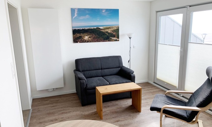 Wittduen Apartment | Oceanfront Apartment Ran 3: Rated 9.8/10 by Guests
