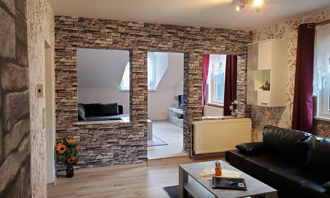 Konigshutte House | Convenient Vacation Apartment Königshof with Family Amenities