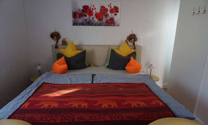 Mucheln Apartment | Charming Apartment for 2 with Ocean View in Mücheln