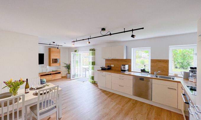 Nordheim a. Main Apartment | Delightful Apartment with Terrace and Garden - 10/10 Rated