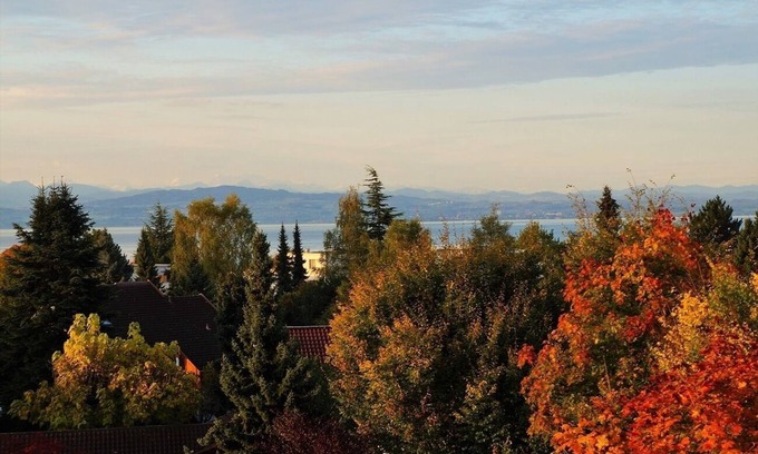 Waggershausen Apartment | Oceanfront Apartment for 3 Guests in Friedrichshafen